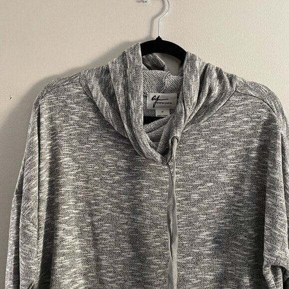 Andrea Jovine Women Sz M Heather Gray Long Sleeve Drawstring Cowl Neck Top - Picture 4 of 9